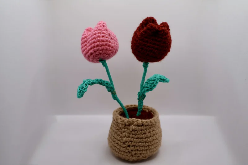 Tulipes au crochet dans leur pot