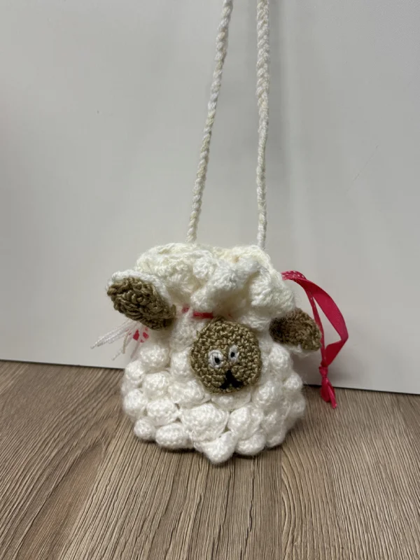 bourse mouton en crochet