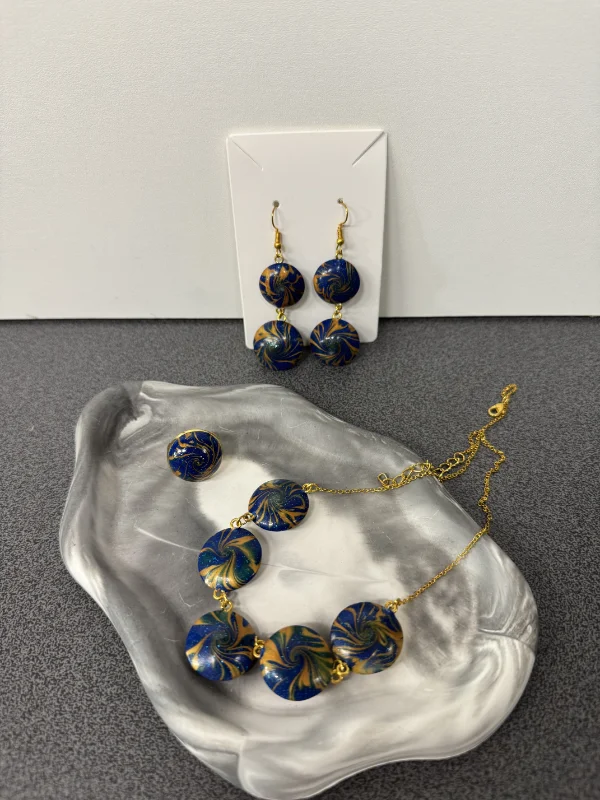 parure bijoux resine bleu et or
