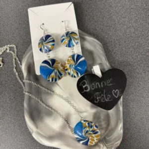 Parure "Vague Océane" – Bijoux Résine Bleu & Moutarde