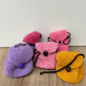 Petits sachets crochet colorés