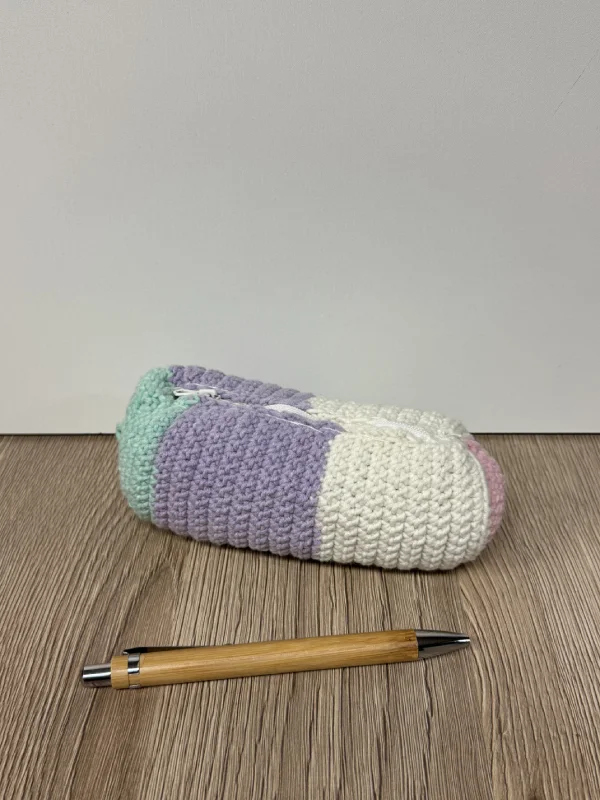 Trousse Pastel au Crochet Fait Main