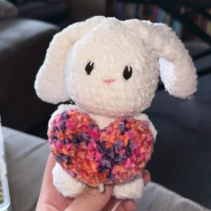 Hippopotame au crochet – Peluche doudou velours chenille fait main 4 Lapin Amigurumi en Velours Bouclette avec Cœur | OhanArt62