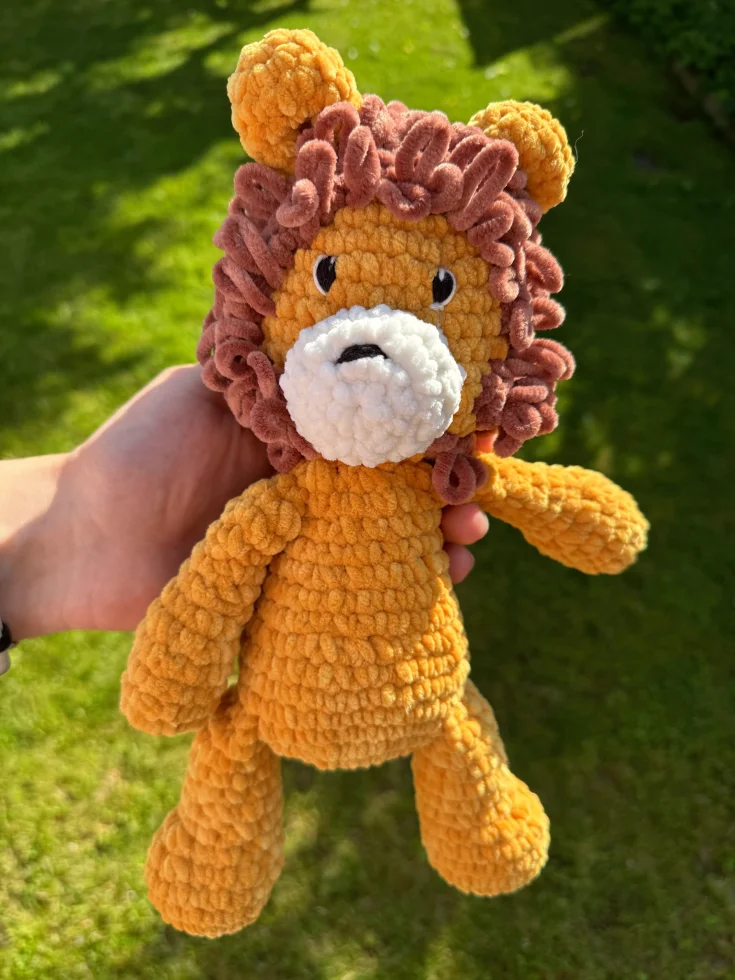 Amigurumi lion fait main