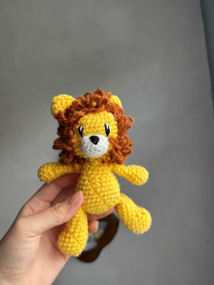 Petit lion amigurumi crochet