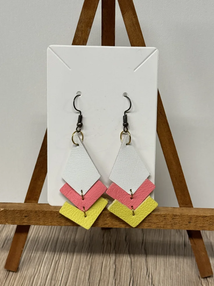 Boucles d'oreilles fantaisie en cuir