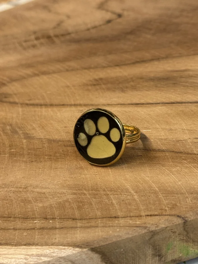 Bague fantaisie cabochon patte fait main