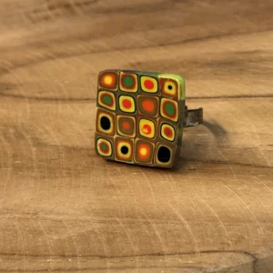 Bague fantaisie cabochon mosaïque carrée multicolore