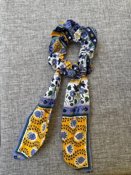 chouchou foulard motif provencal