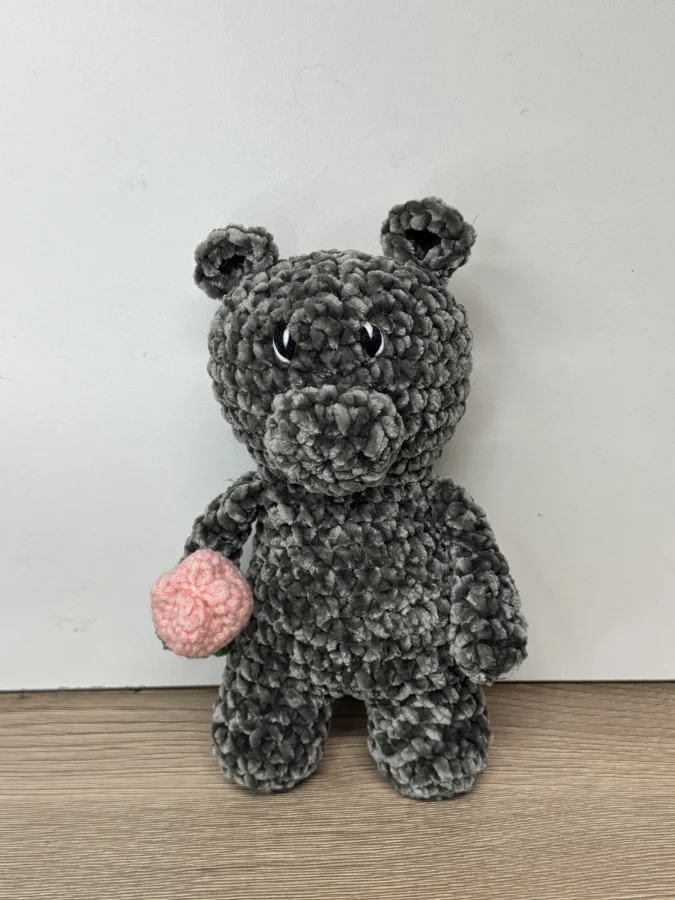 Peluche Ourson Gris en Crochet 2 ourson avec sa fleur