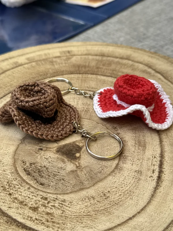 porte-cle-chapeau-cowboy-western